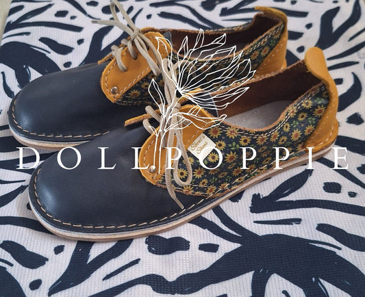 Dollpoppie - Vrou Vellies - Sonneblom Navy