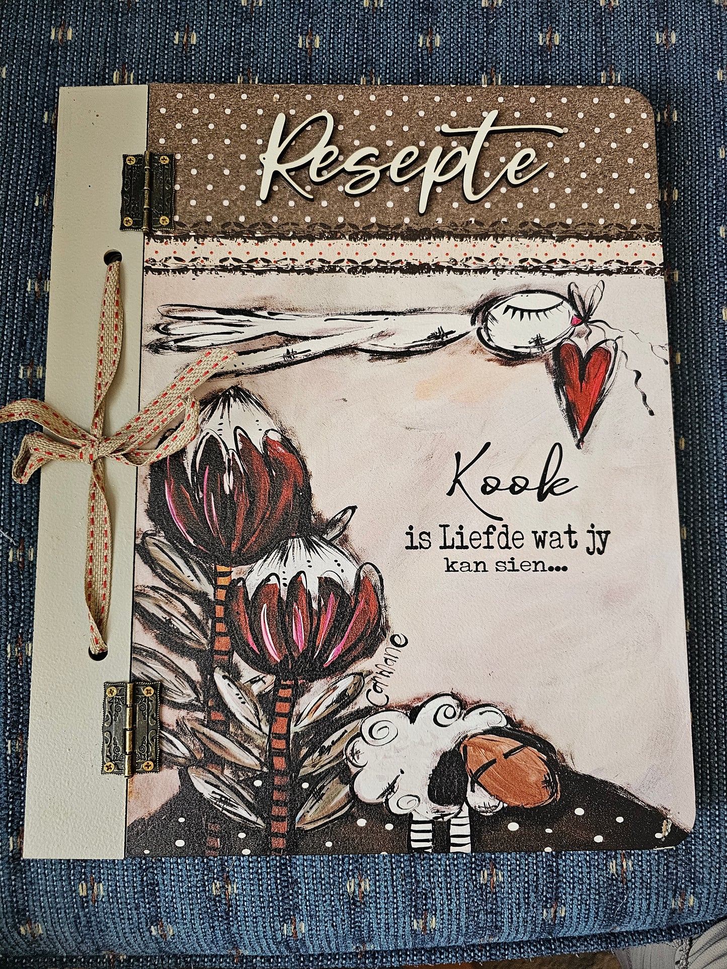 Recipe book holder protea